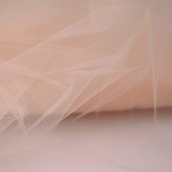 Tulle Remnant No. 1673 (Fine Tulle T5, apricot)