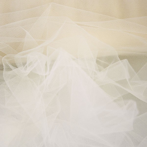 Tulle Remnant No. 1632 (Fine Tullle T5, cream)