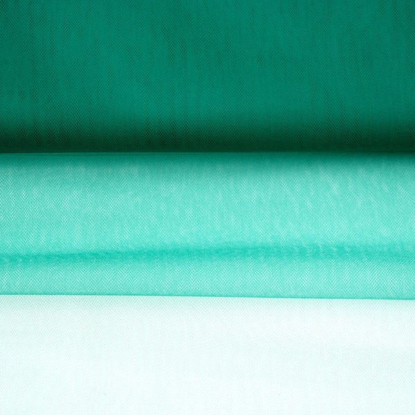 Tulle Remnant No. 1667 (Fine Tulle T5, emerald)